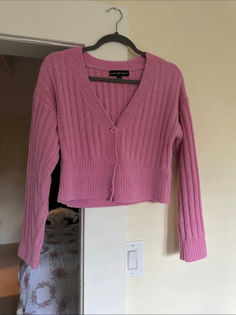 Pink Ribbed V-Neck Cropped Button Cardigan